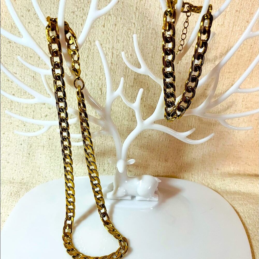 Curb bracelet 7.75” and necklace 20”